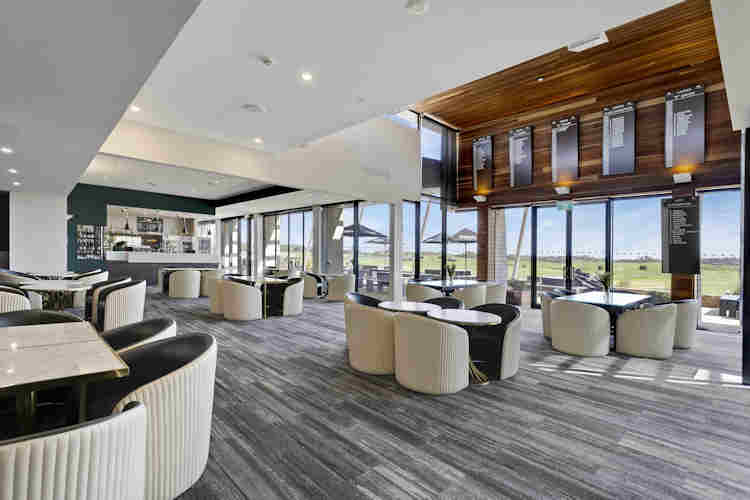 Moonah Links Bar