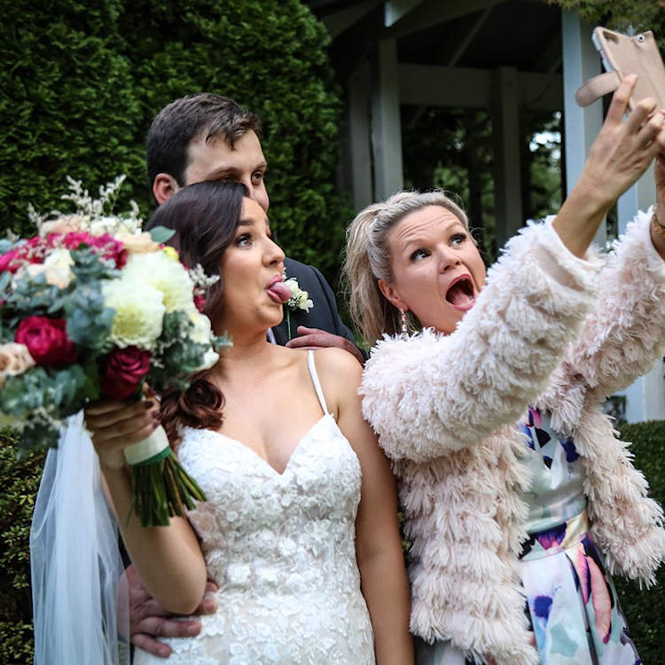 Melbourne Celebrant Julie