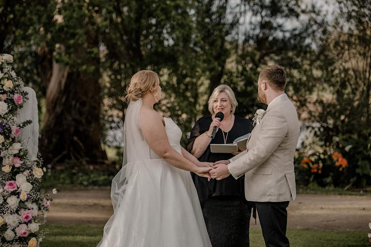 Sharon Tierney Celebrant
